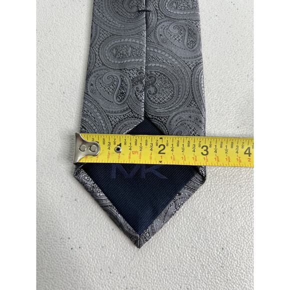 Michael Kors Gray Classic Paisley Pattern Tie NWOT - Picture 6 of 6